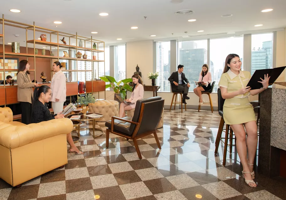 /media/36956/office-breakout-area-centralworld.jpg